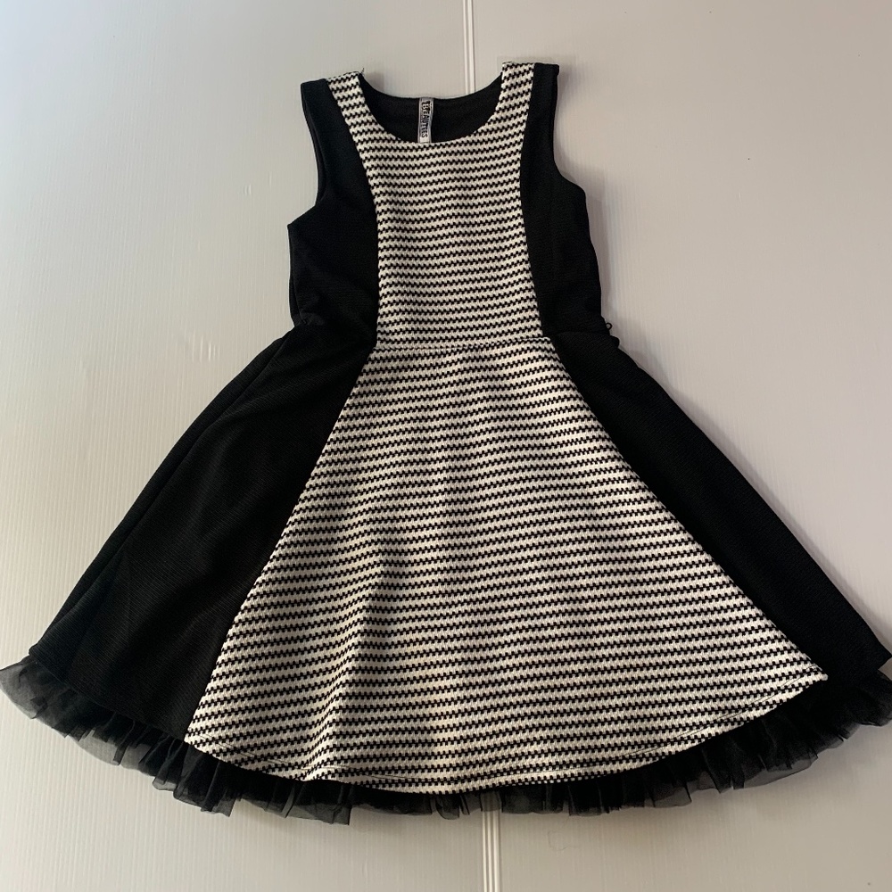 Girl's summer dress